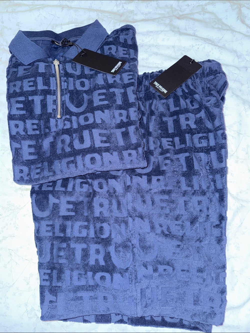 Men’s TRUE RELIGION, Navy Blue Terry Knit Short Set!!! Brand NEW! Size is MEDIUM